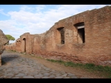 01442 ostia - regio ii - insula vi - casa dell'ercole bambino (ii,vi,3-4) - via della corporazzioni.jpg